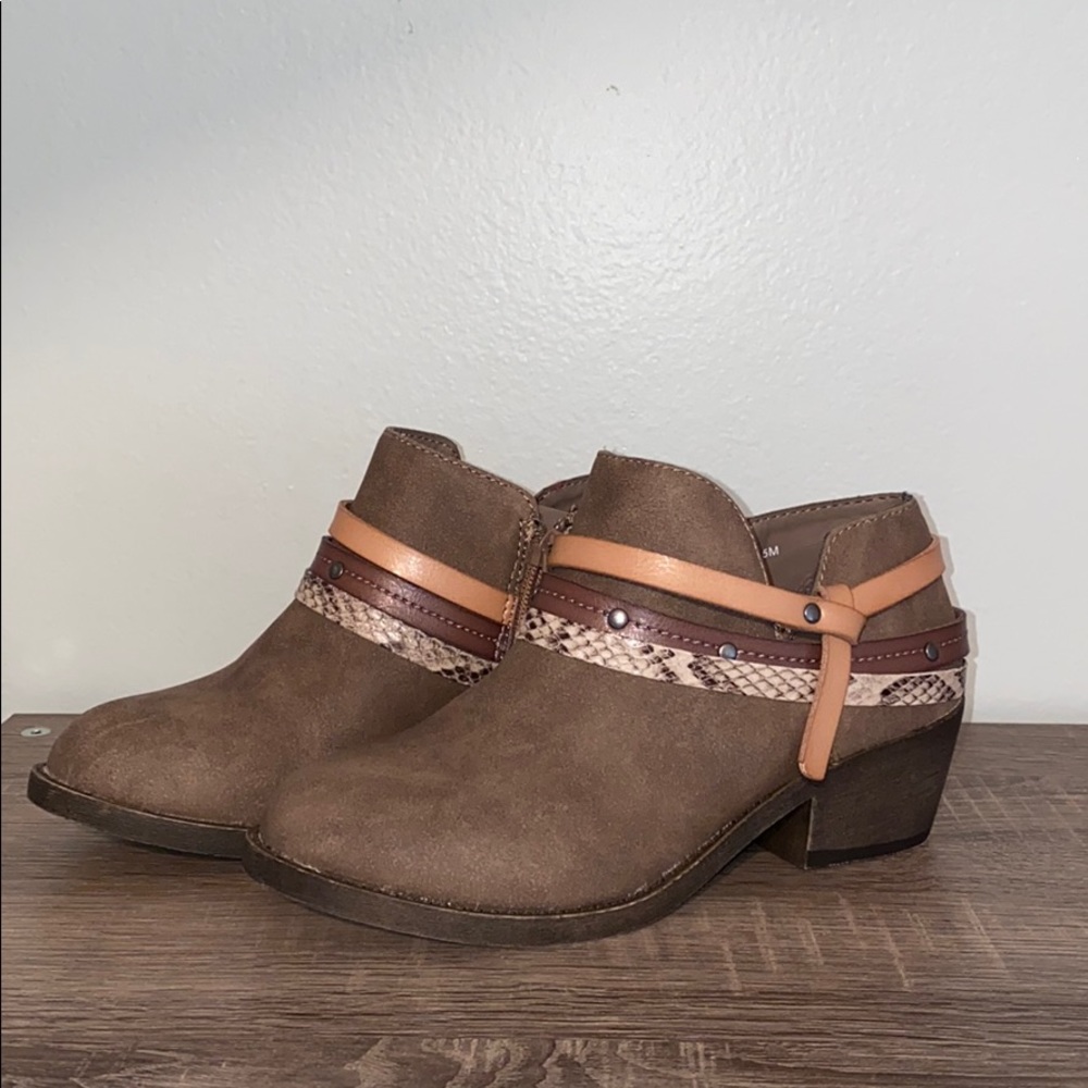 Jellypop Ankle Boots 5 1/2